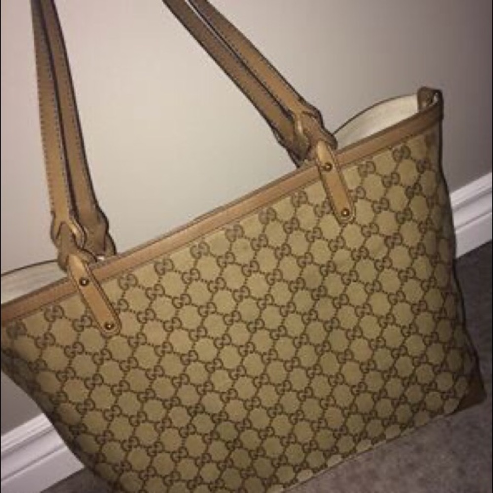 GUCCI BAG with proof of purchase & dust bag!